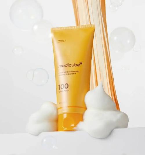 Medicube KOJIC ACID TURMERIC TONING CLEANSER 120g product image